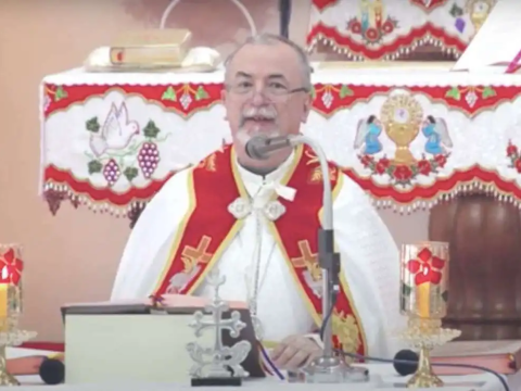 Dissenting priests in India face excommunication over liturgy dispute