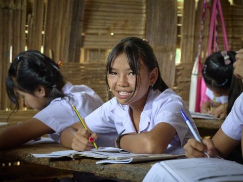 Myanmar bishop seeks aid to feed, educate displaced children