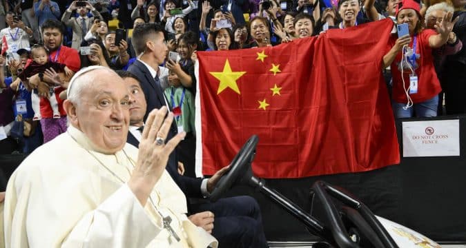 Be good Christians and good citizens, Pope Francis tells the Chinese faithful