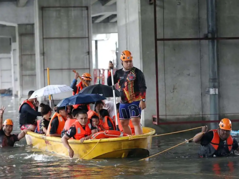 Thousands affected by heavy rain and flooding in the Philippines