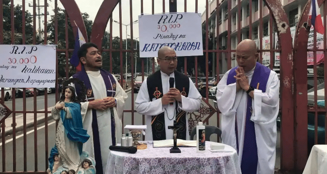 Philippine court acquits priests of sedition charges