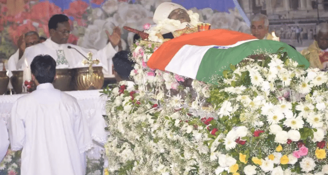 Thousands funeral of India’s first tribal cardinal