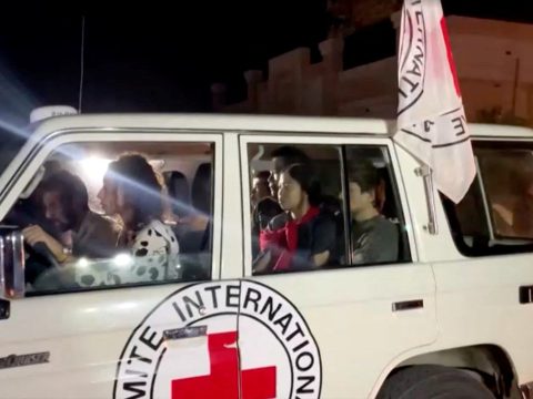 Hopes that Israel-Hamas truce may be extended for five more days