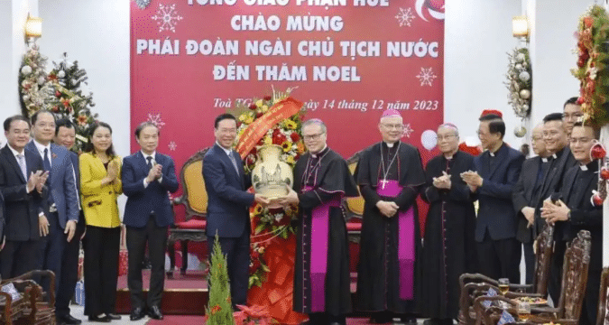 Pope Francis invited to visit Vietnam