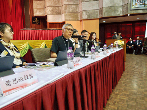 Cardinal warns against forgetting the mission of Catholic education