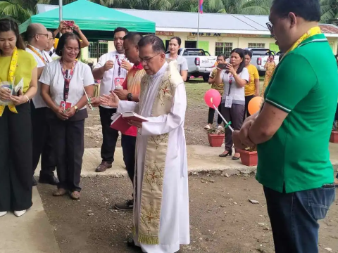 A mission to invest in knowledge in the Philippines