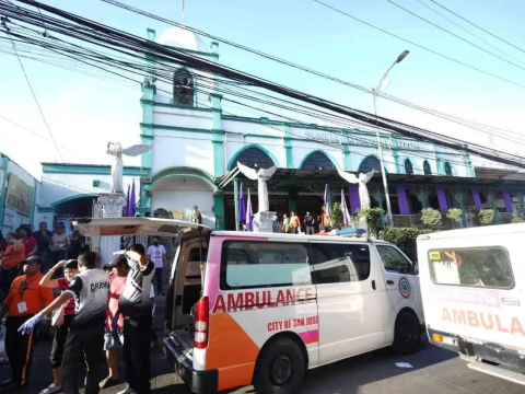 Church collapse in Philippines kills at least one