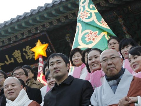 Religious leaders in South Korea asked to help reform healthcare