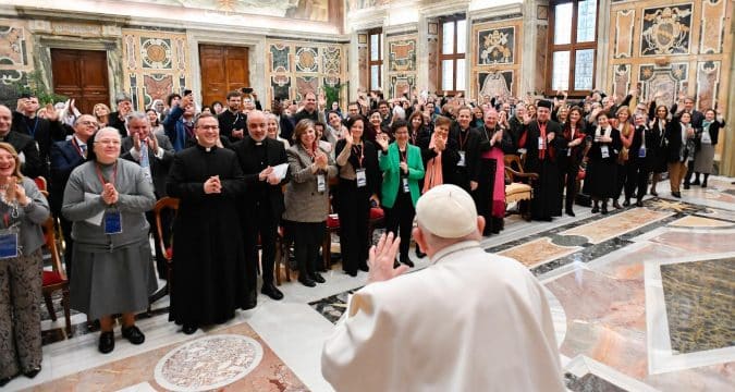 The Church and the world need women’s contributions, pope says
