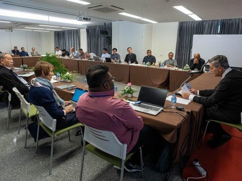 Vatican official wants Asian bishops to communicate with heart