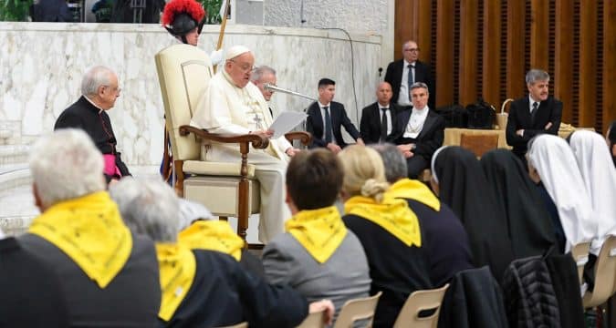 Build Church unity and favour reconciliation, pope tells pilgrims
