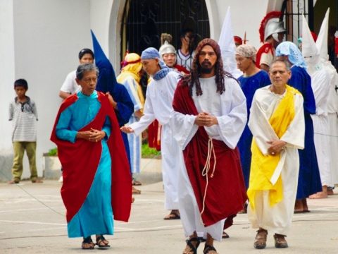 Filipino groups keep Holy Week alive