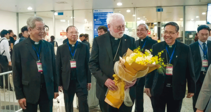 Top Vatican diplomat in Vietnam to cement ties
