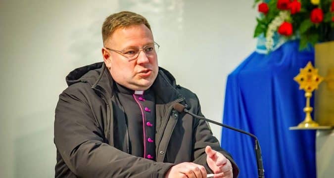 Consternation at clergy arrests and information blackout in Belarus