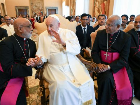 Fighting over the Eucharist is incompatible with faith pope tells Syro-Malabar delegation 