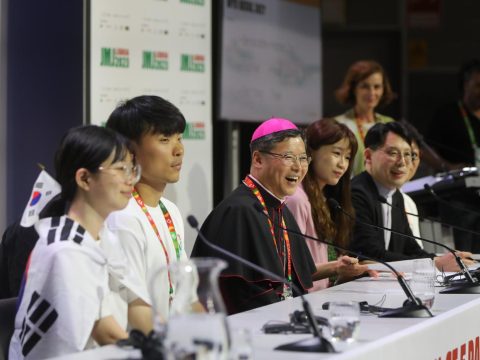 Korean archbishop invites Buddhists to next World Youth Day