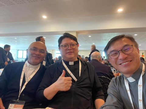 Attending Parish Priests for the Synod in Rome