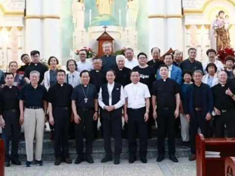 China and Taiwan Churches walk together at seminar