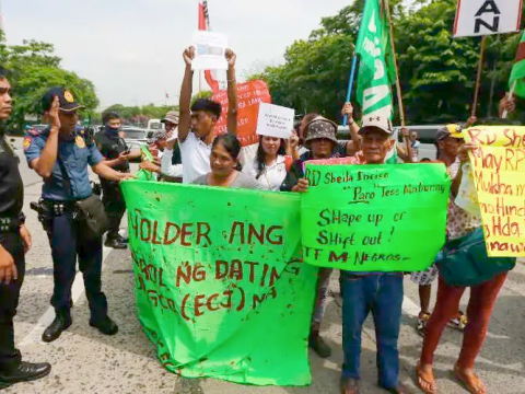 Farmers slam glacial pace of Philippine agrarian land reform