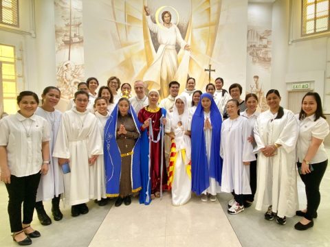Mother Mary, Come to St. James’ Church! 