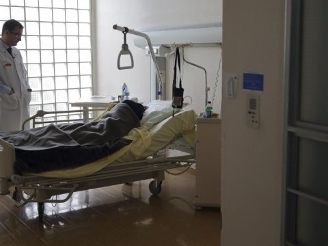 Vatican publishes ‘lexicon’ on end-of-life issues to aid debate