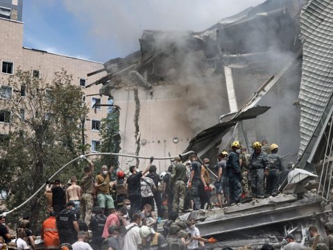 Pope Francis walks tightrope on Russia’s war in Ukraine, says Church historian