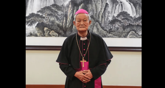 Tianjin bishop formally installed at the age of 95