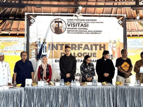 Ahead of papal visit, Indonesian religions pledge to save earth