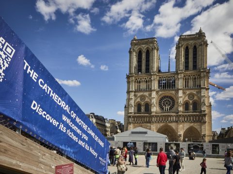 Interfaith leaders meet in front Notre Dame Cathedral