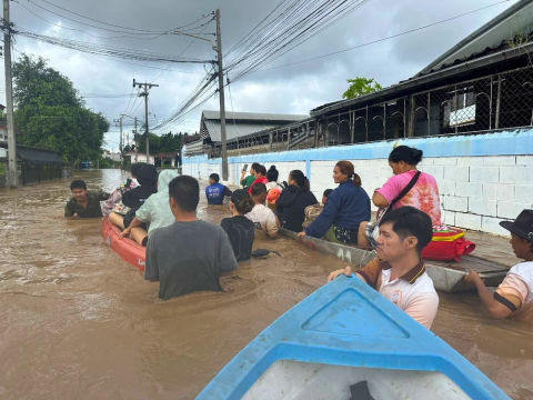 Super typhoon triggers floods in northern Thailand