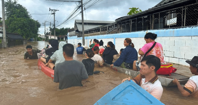 Super typhoon triggers floods in northern Thailand