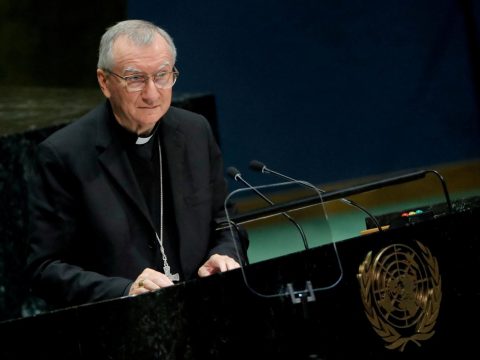 Ending poverty, arms race and regulating AI are key priorities, cardinal tells UN