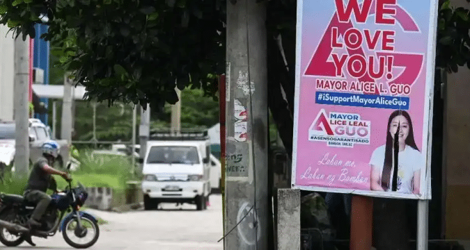 Philippines hails Indonesia for arresting runaway mayor
