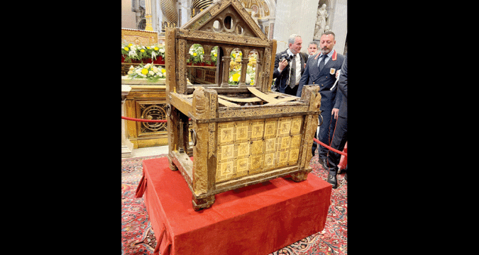 The Chair of Peter returns to St. Peter’s Basilica after restoration work