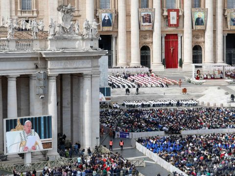 Saints served generously, creatively, pope says at canonisation Mass