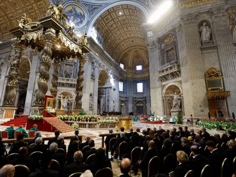 Pope warns against becoming a sedentary Church after close of synod