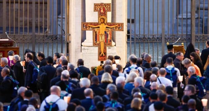 Mission is common goal of synod and ecumenism, pope says