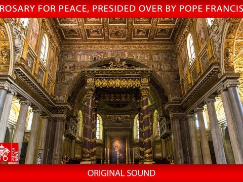 Pope Francis leads Rosary with prayer for peace