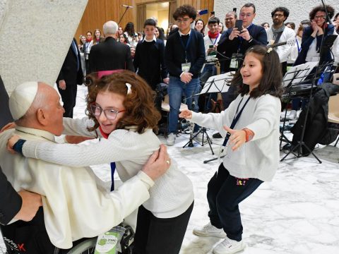 Confirmation should not be last time parish sees young people, pope says