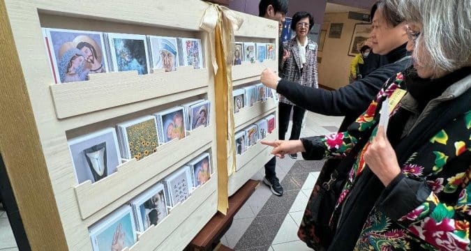 Bringing light and hope to hospital patients