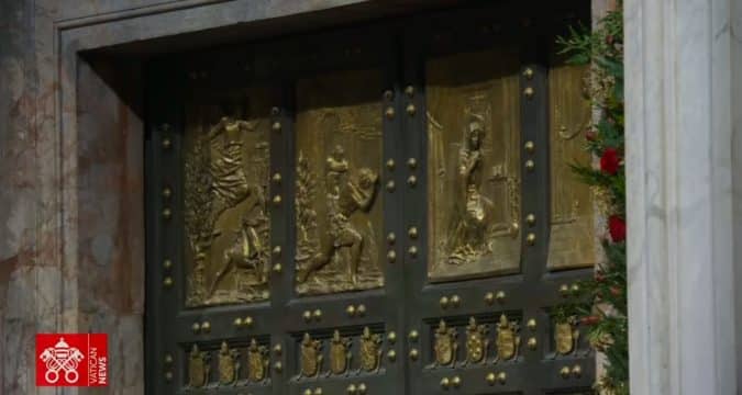 Pope Francis opens Holy Door, inaugurating Jubilee Year 2025