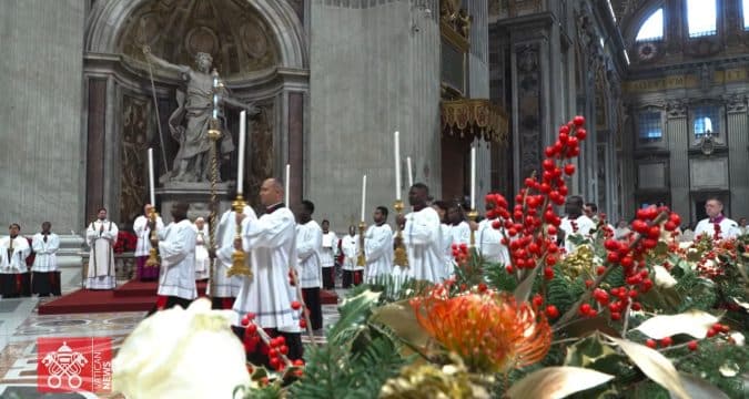 Highlights of Pope Francis’ Mass celebrating the Feast of the Epiphany
