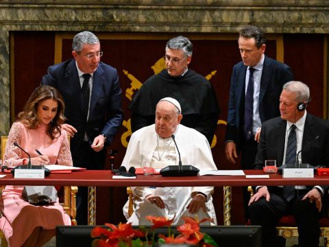 Pope will prepare papal document to help Church promote children’s rights