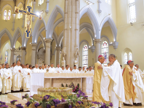 Priests called to be pilgrims of hope in a world of unrest