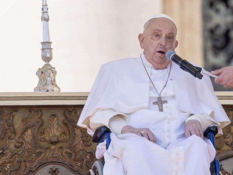 Recuperating pope surprises pilgrims at Jubilee of the Sick