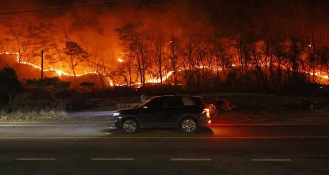 Church seeks support for victims of rampaging Korean wildfires
