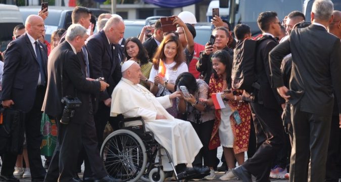 Asian bishops mourn Pope Francis