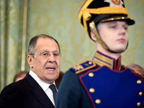 Russia rejects Vatican offer to host peace talks 