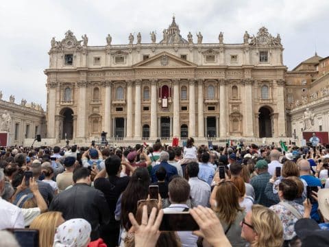 Help each other walk in love and truth, Pope Leo says in first Sunday address 