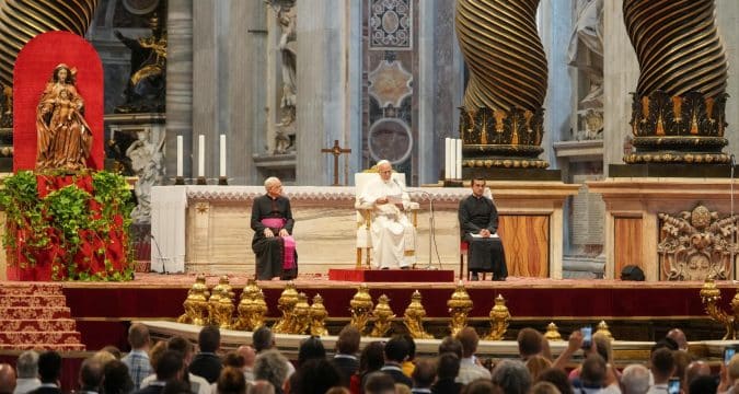 Jubilee year is a time to build bridges, not walls, pope urges